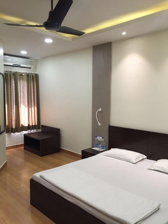 Pamposh Guest House Gk II Market New Delhi Bagian luar foto