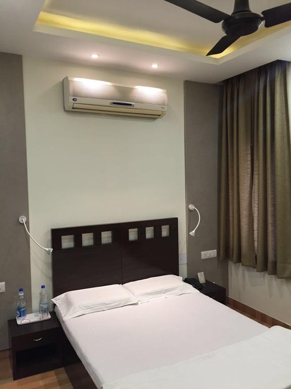 Pamposh Guest House Gk II Market New Delhi Bagian luar foto